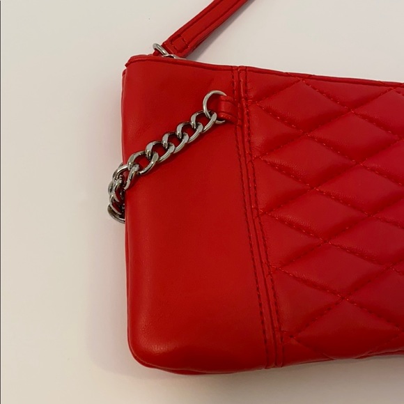 Express Wristlet - Picture 3 of 7